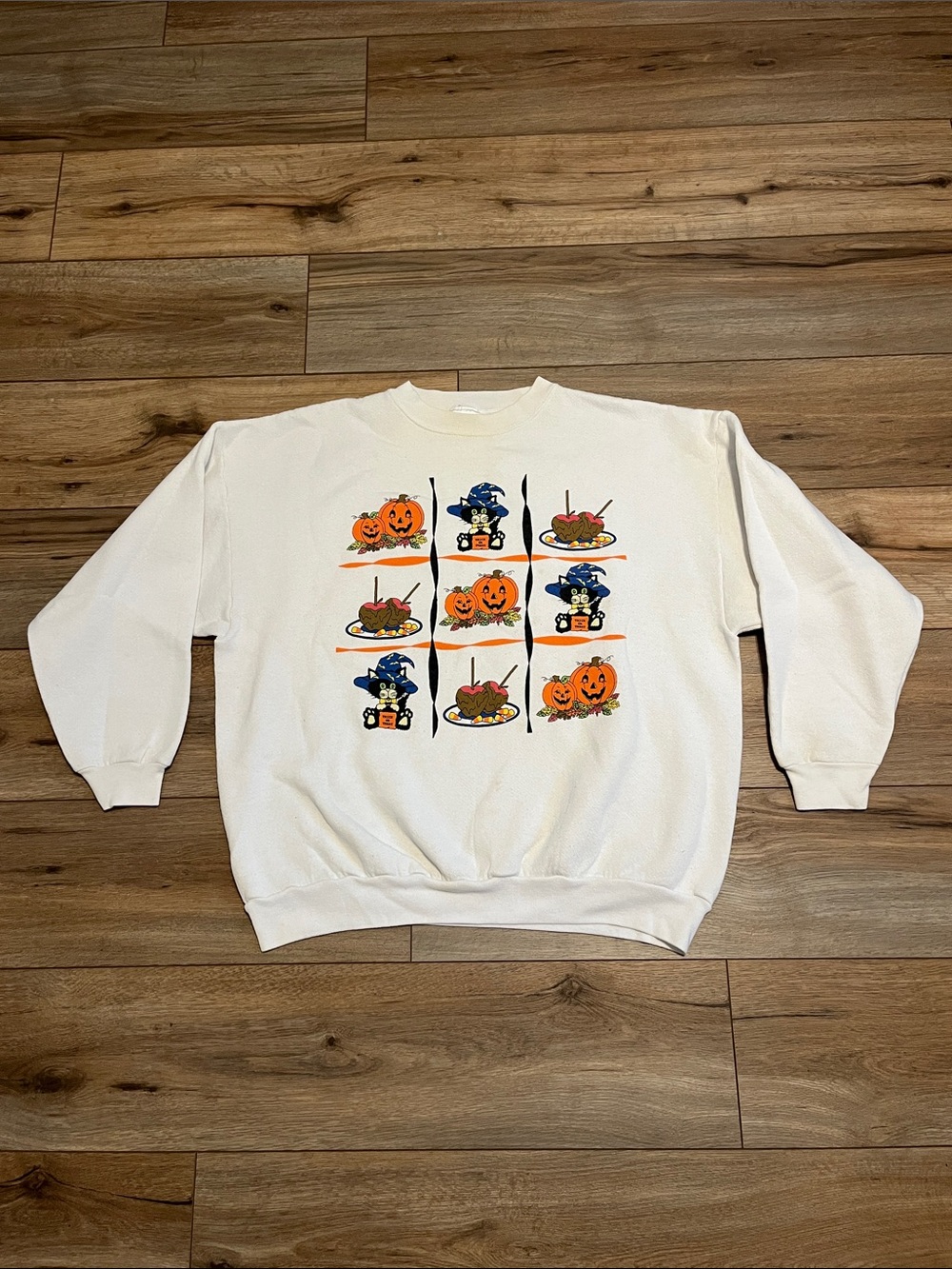 Vintage Tultex Halloween Sweatshirt XL White Black Cat Pumpkins Candy Apples 90s
